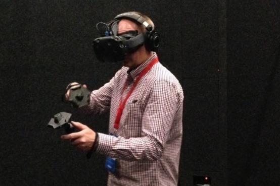 虛擬現實頭盔Oculus Rift/HTC Vive配置對比