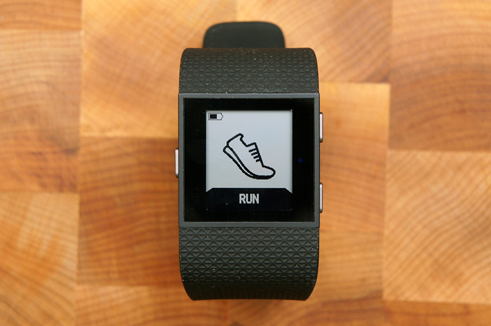Fitbit Surge 和 Charge HR 可以自動識別并記錄不同的運(yùn)動狀態(tài)了