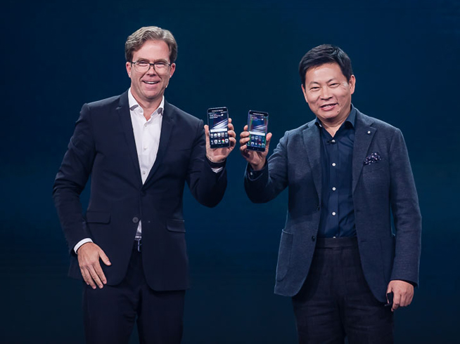 華為Mate 9發(fā)布：曲面屏版超萬元，黑科技再領先