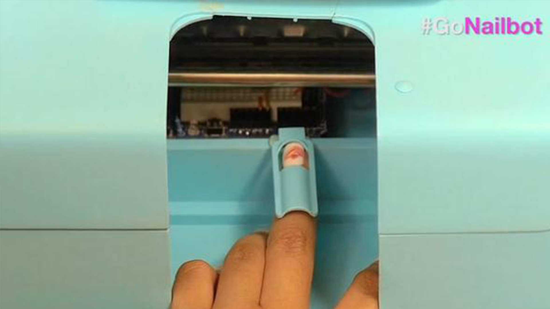 【智能界大百科】指尖上的藝術：Nailbot智能自助美甲機