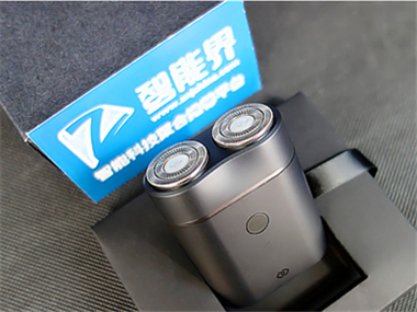 科技改變生活，從“小”事做起——全球最小電動剃須刀煥醒S100試用體驗