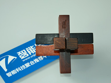 材質名貴，弘揚傳統——匠藝魯班鎖