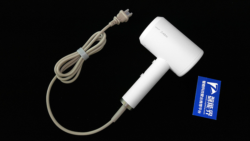 顏值高風量大，這款輕巧的電吹風你不能錯過——小米直白電吹風