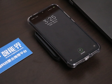 NINEKA無線充電寶POW-1，無限你的電量
