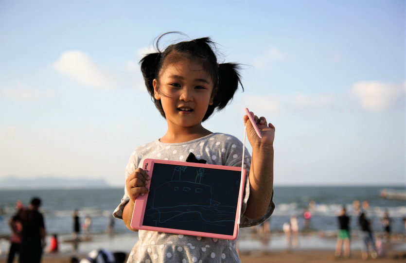 真實畫筆觸感、彩色柔性屏——TintZone（繪特美）T2兒童液晶畫板