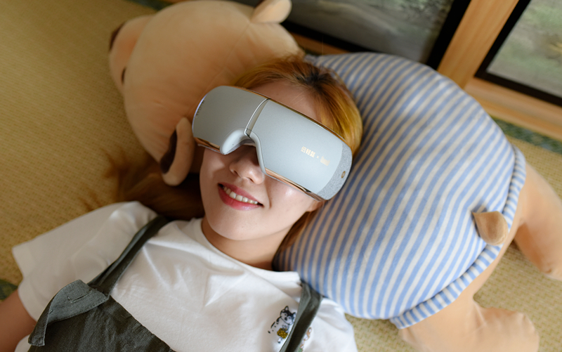 保護好你的心靈窗口-倍輕松 isee X pro眼部按摩器