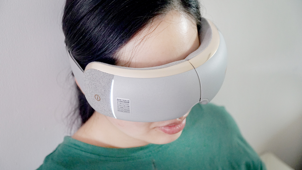 倍輕松 isee X pro——語音操控+熱敷按摩，解救被手機(jī)綁架的眼睛