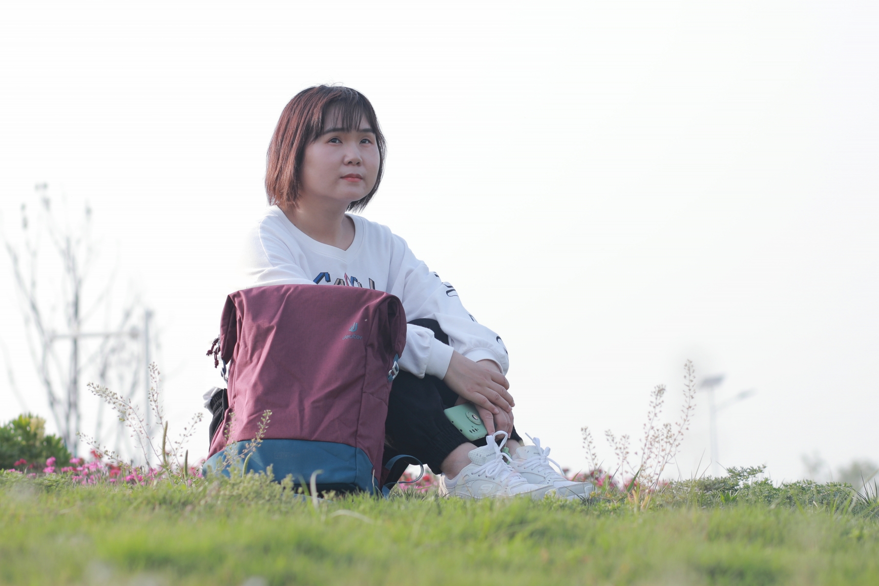 背著時尚自由出行，多特VISTA城市運(yùn)動雙肩包，比一瓶水更輕盈