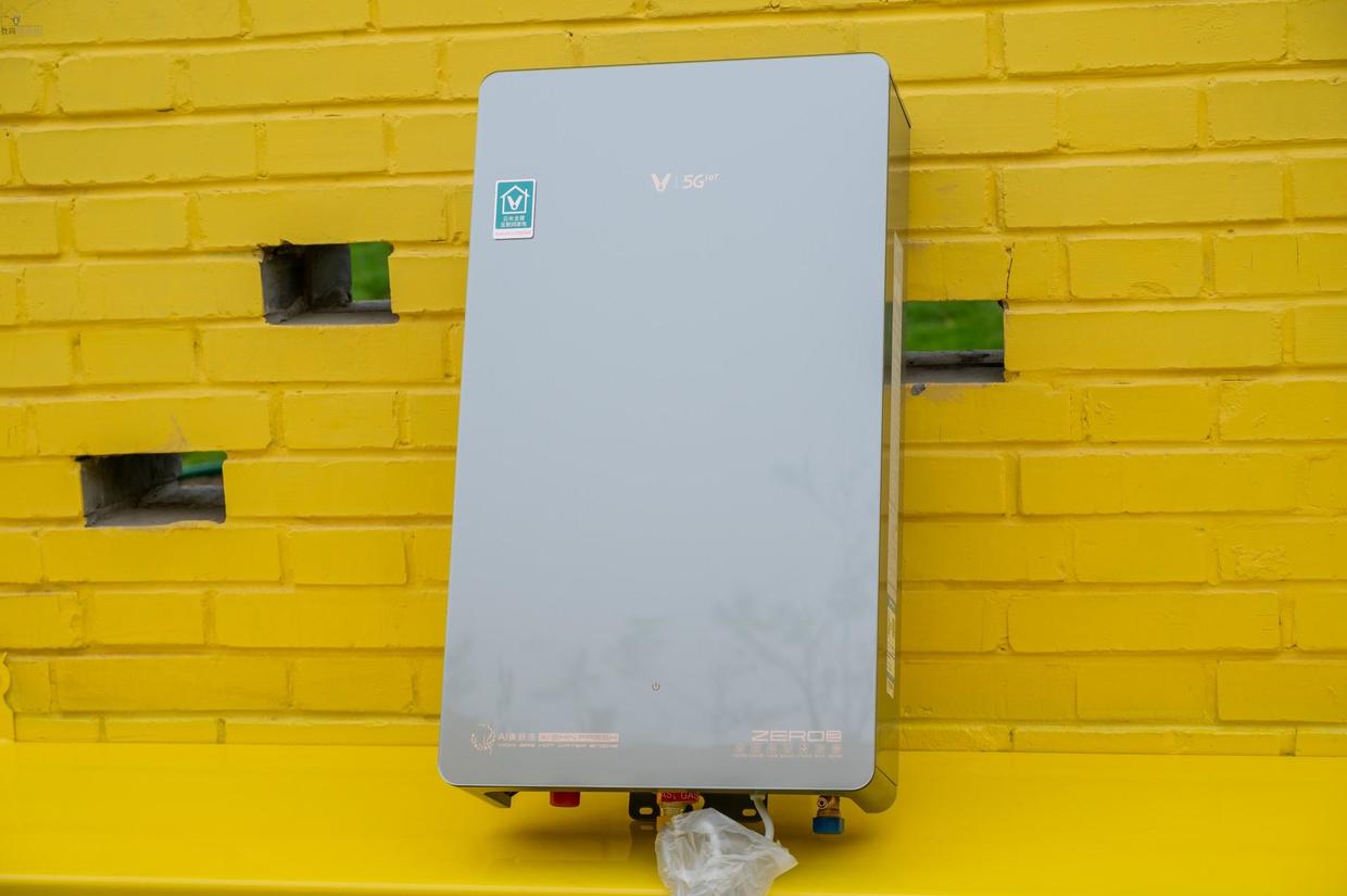 AI美膚洗水流強勁干凈支持零冷水，云米AI燃氣熱水器ZERO2 C1體驗