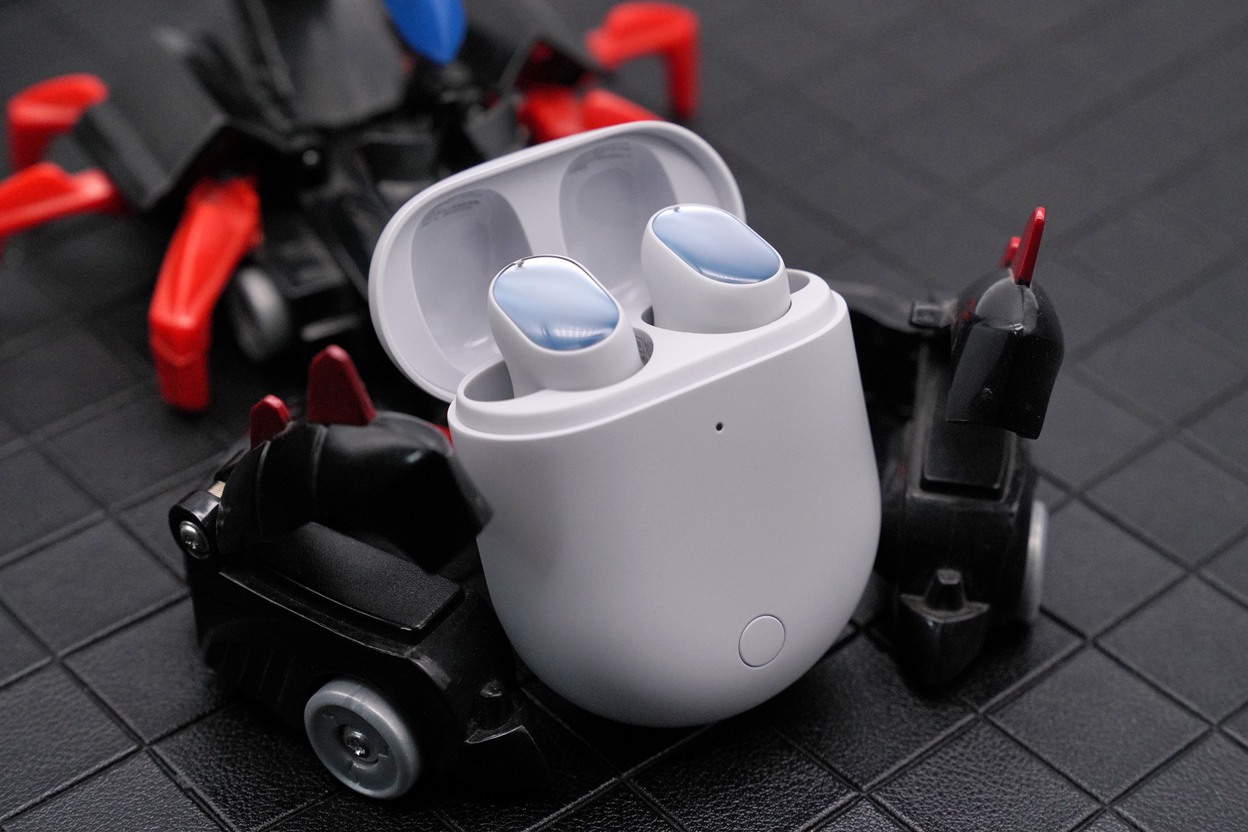 過一個(gè)炫彩的夏天，Redmi首款降噪耳機(jī)AirDots 3 Pro體驗(yàn)