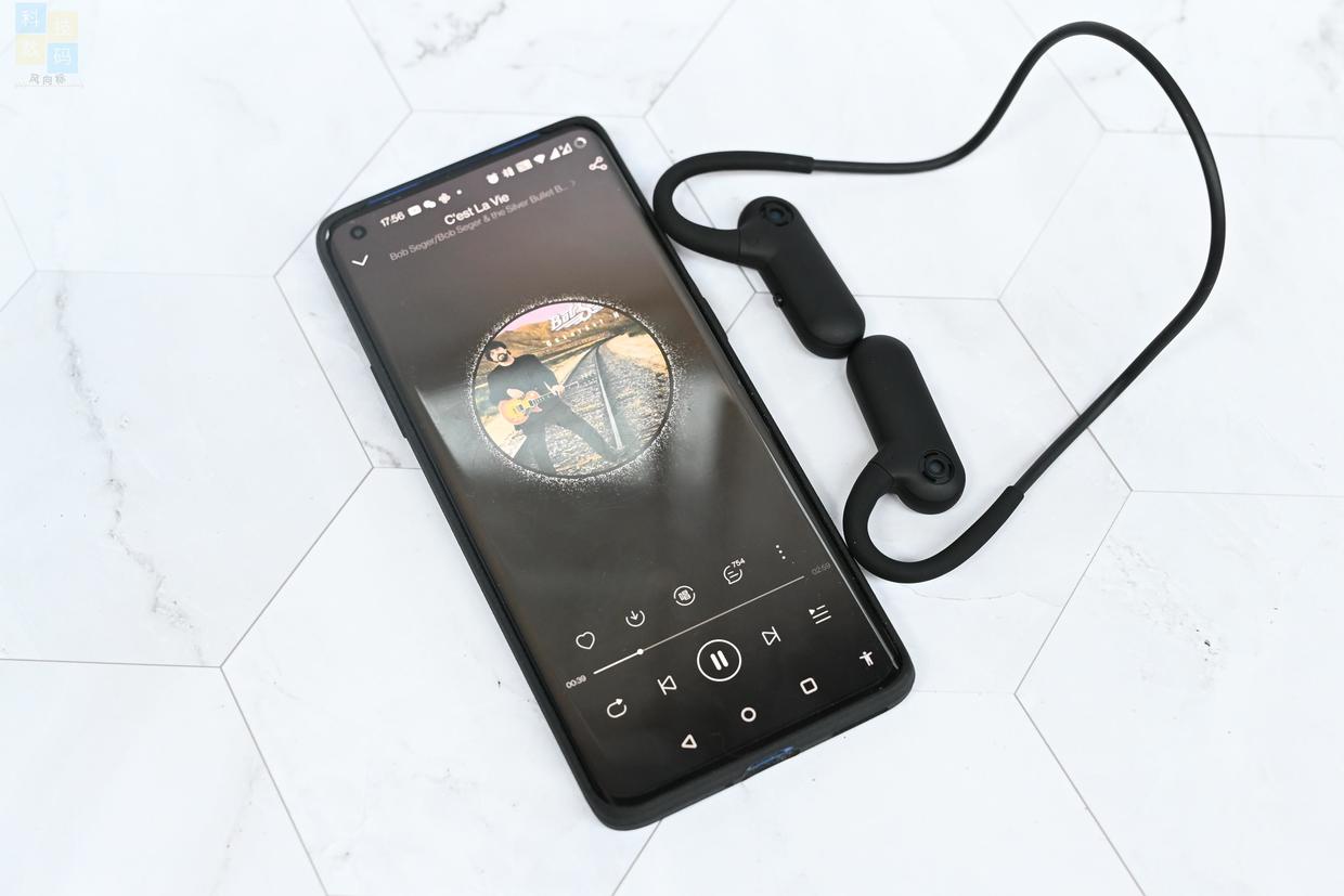 擺脫束縛，隨時暢聽好音樂，Dacom AirWings mp3體驗