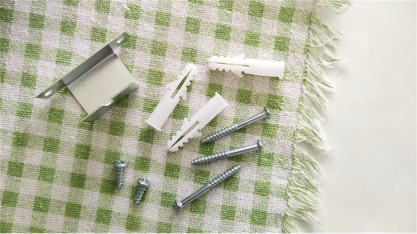 這臺速熱暖風機，居然可以當做電風扇用！還能用天貓精靈！ (2)983.png