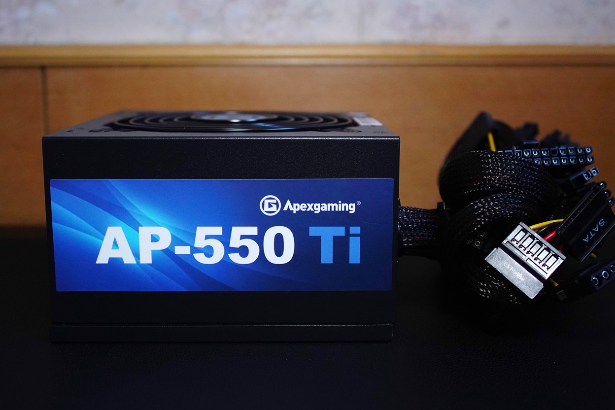 艾湃電競AP-550Ti電源：要性能，更要健康！