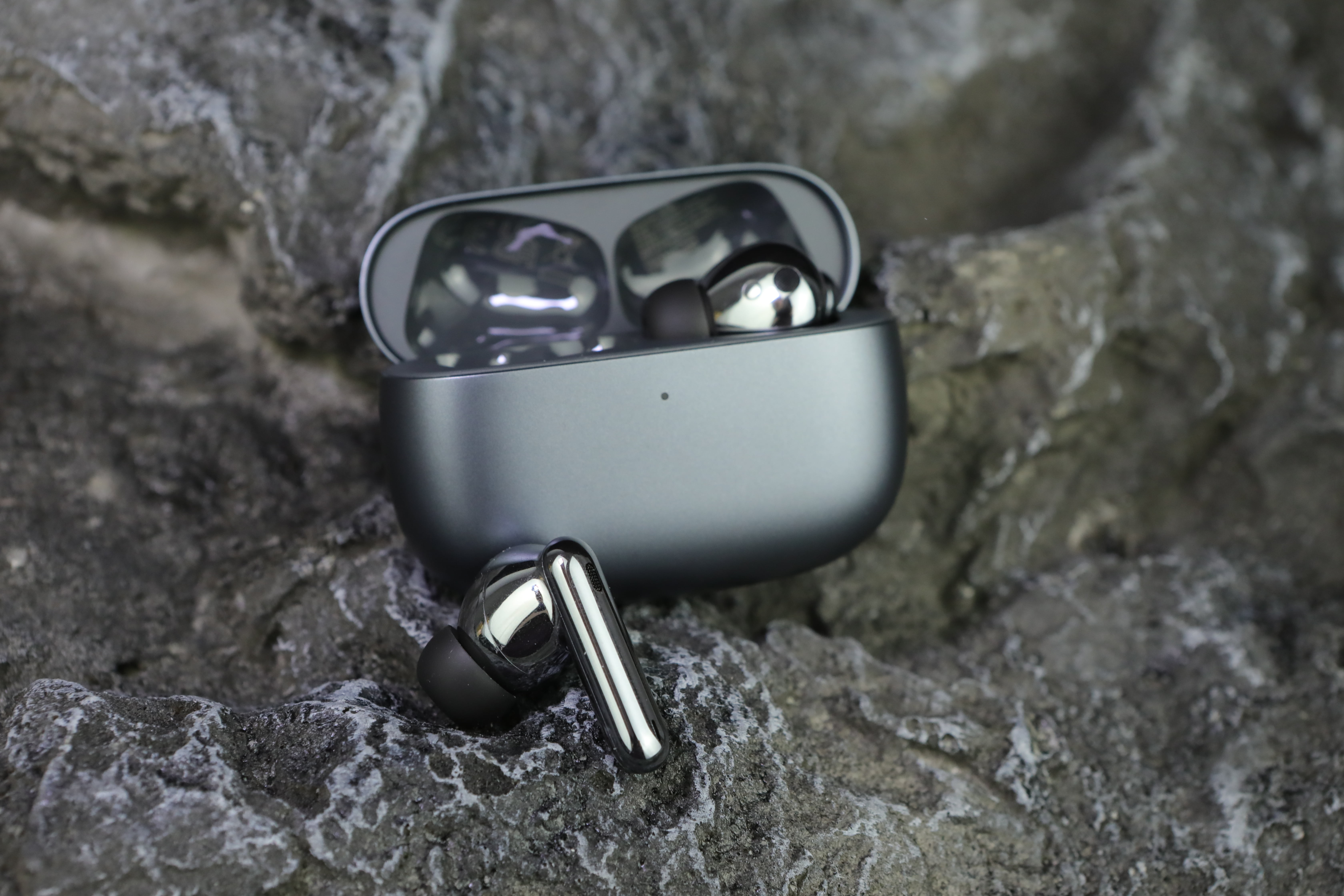 能測溫的耳機你見過嗎？Earbuds 3 Pro智能測溫降噪耳機
