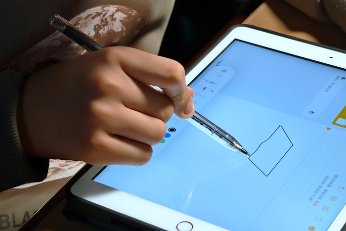 西圣Pencil 2：透明科技，平替Apple Pencil